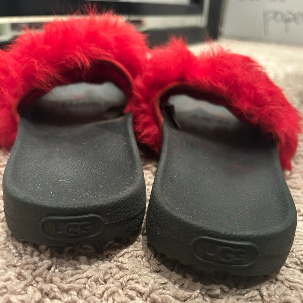 Ugg 8 Red Furry Slide Sandals fluffy slippers slip on slides fur 8N narrow - Picture 3 of 4